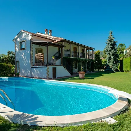 Cozy In * Serrapetrona