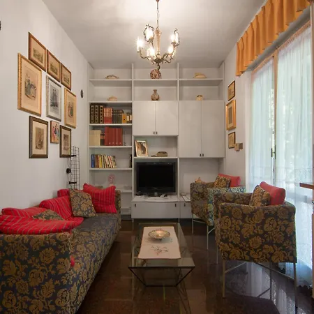 In Marche Near Lame Rosse Apartamento