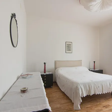 In Marche Near Lame Rosse Apartamento *